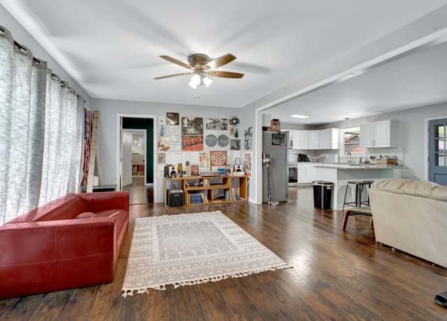 Property at 1415 Huntington Dr, Murfreesboro, TN 37130, 4 beds, 3 baths