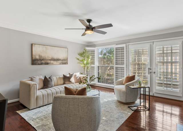 Property at 401 Bowling Ave #31, Nashville, TN 37205, 3 beds, 2.5 baths