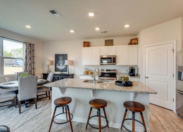 Property at 4917 Leybourne Ln, Murfreesboro, TN 37129, 3 beds, 2.5 baths