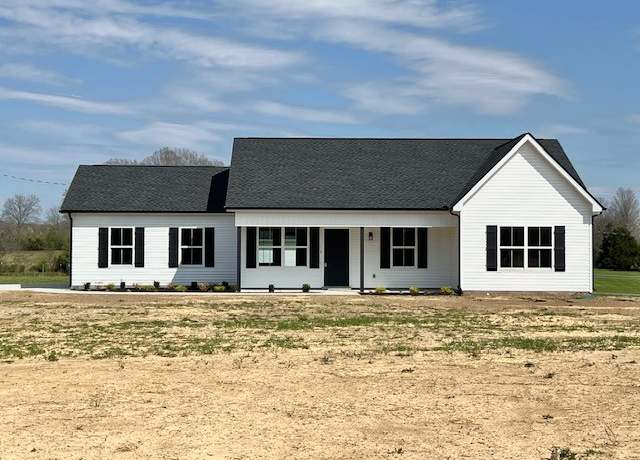 Property at 1242 Newt Mcknight Rd, Mcminnville, TN 37110, 3 beds, 2 baths