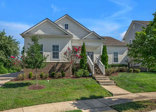 Property at 621 Henry Ln, Nashville, TN 37211, 3 beds, 3.5 baths
