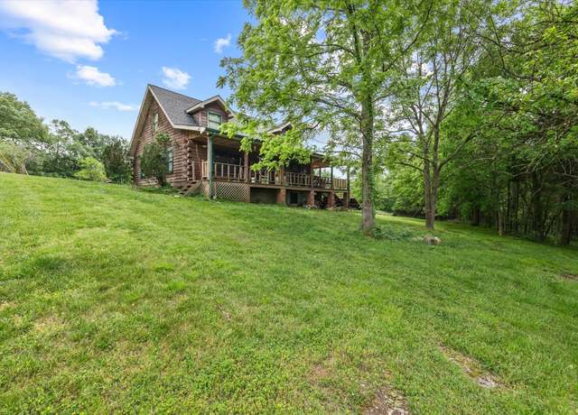 Property at 193 Horseshoe Bend Ln, Elmwood, TN 38560, 4 beds, 2 baths