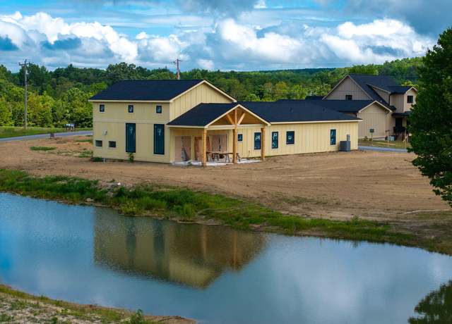 Property at 3892 Hendon Rd, Graysville, TN 37338, 3 beds, 3.5 baths