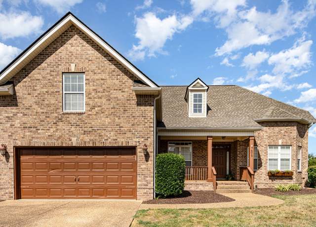 Property at 6015 Warner Ct, Spring Hill, TN 37174, 3 beds, 3 baths