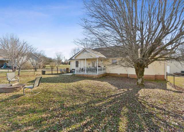 Property at 331 Creighton Ln, Lebanon, TN 37087, 3 beds, 2 baths