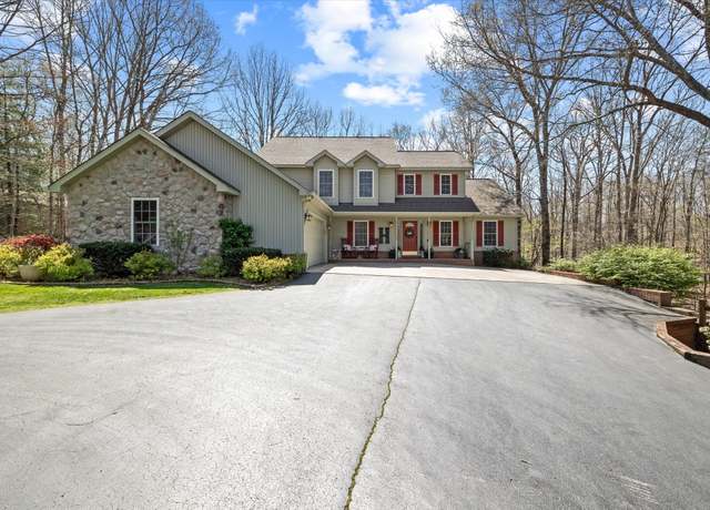 Property at 1160 Laurel Cir, Crossville, TN 38555, 3 beds, 3.5 baths