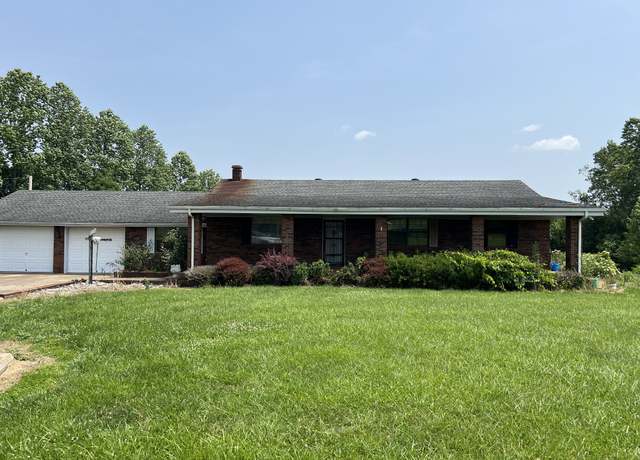 Property at 5050 Oakdale Rd, Westmoreland, TN 37186, 3 beds, 2 baths