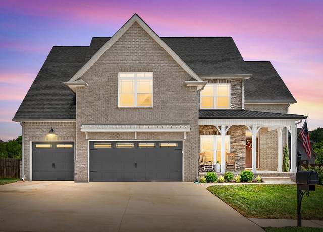 Property at 325 Piedmont Pl, Clarksville, TN 37043, 5 beds, 3.5 baths