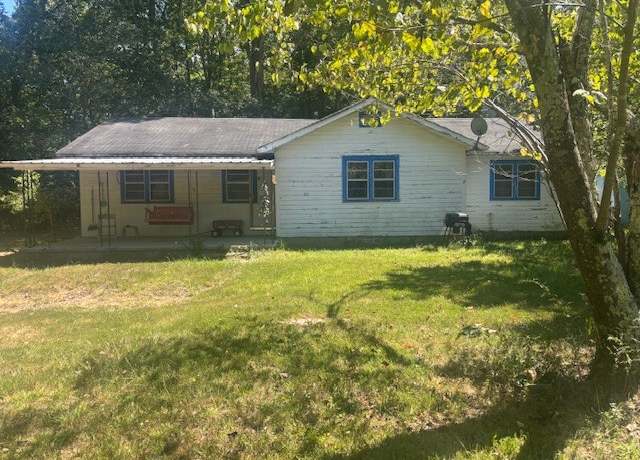 Property at 161 Arkansas Rd, Hohenwald, TN 38462, 2 beds, 1 bath
