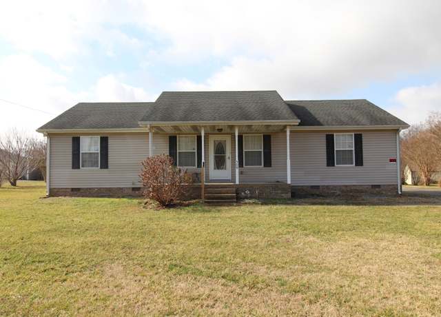 Property at 508 Blue Sky Cir, Lafayette, TN 37083, 3 beds, 2 baths