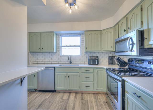 Property at 543 River Rock Blvd, Murfreesboro, TN 37128, 2 beds, 1.5 baths