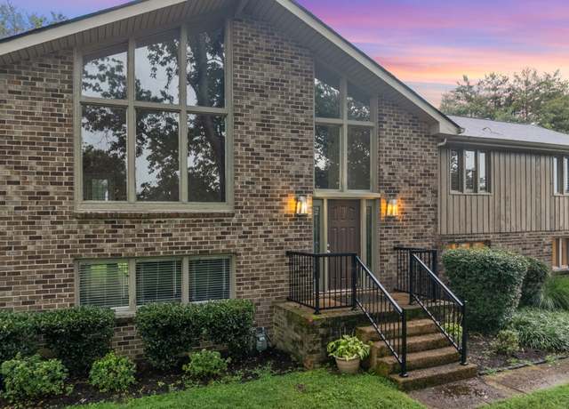 Property at 1302 Twin Springs Dr, Brentwood, TN 37027, 4 beds, 3 baths