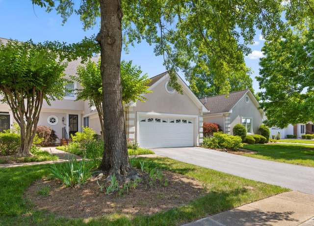 Property at 1091 Constitution Dr, Chattanooga, TN 37405, 3 beds, 2.5 baths