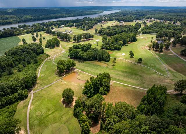 Property at 17 Fairway Ln, Decaturville, TN 38329