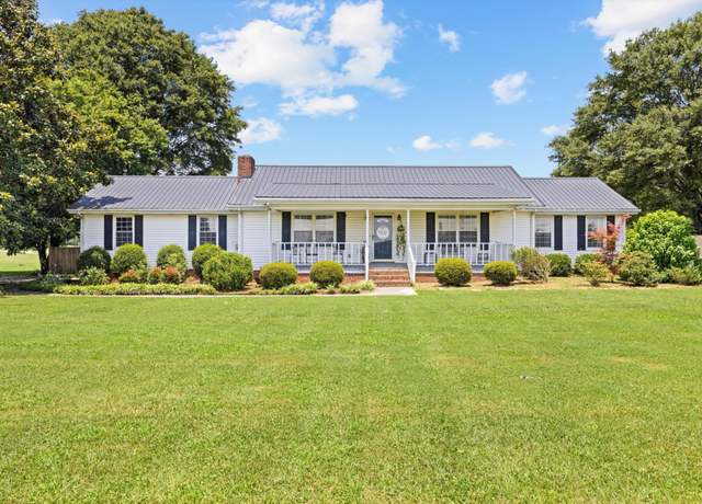 Property at 119 Broadacre Rd NE, Dalton, GA 30721, 3 beds, 2 baths