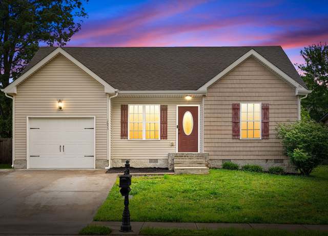 Property at 3653 Fox Tail Dr, Clarksville, TN 37040, 3 beds, 2 baths