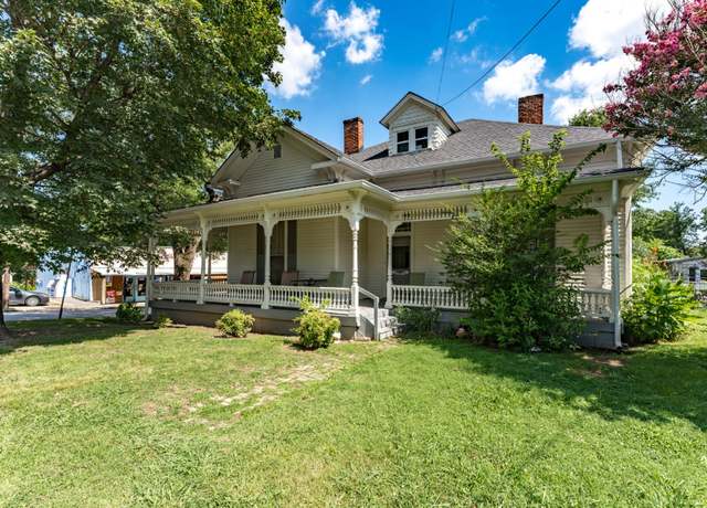 Property at 322 W 12th St, Columbia, TN 38401, 4 beds, 4 baths