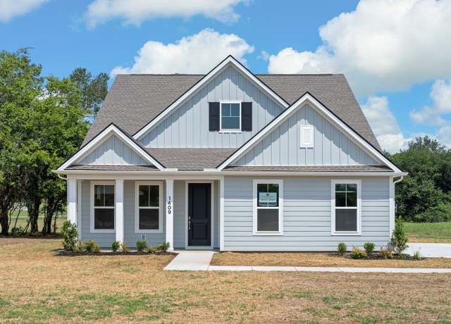 Property at 1406 Charles Dr, Chapel Hill, TN 37034, 4 beds, 2.5 baths