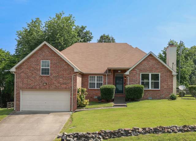 Property at 1905 Dunedin Dr, Old Hickory, TN 37138, 3 beds, 2 baths