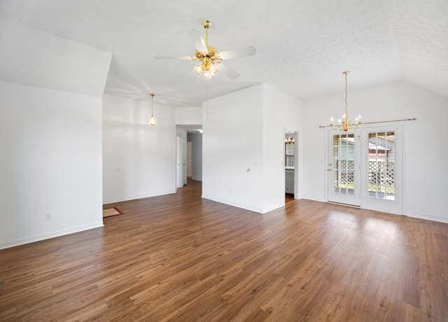 Property at 1905 Dunedin Dr, Old Hickory, TN 37138, 3 beds, 2 baths