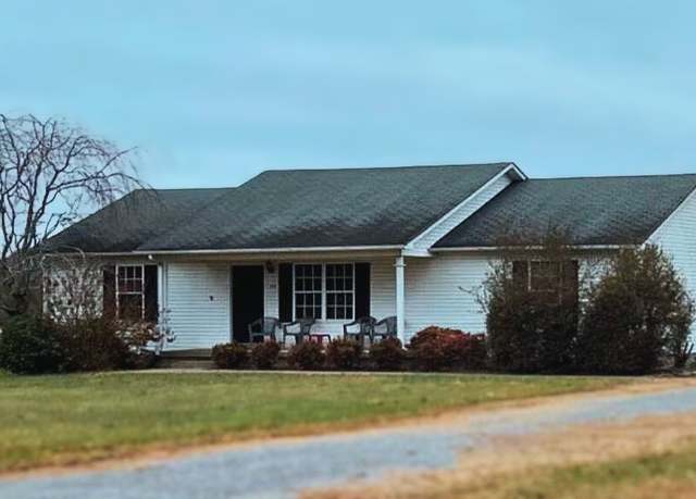 Property at 1064 Frank Martin Rd, Shelbyville, TN 37160, 3 beds, 2 baths
