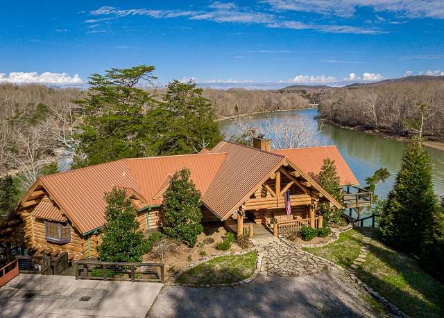 Property at 562 Rocky Ridge Rd E, Rock Island, TN 38581, 3 beds, 3 baths