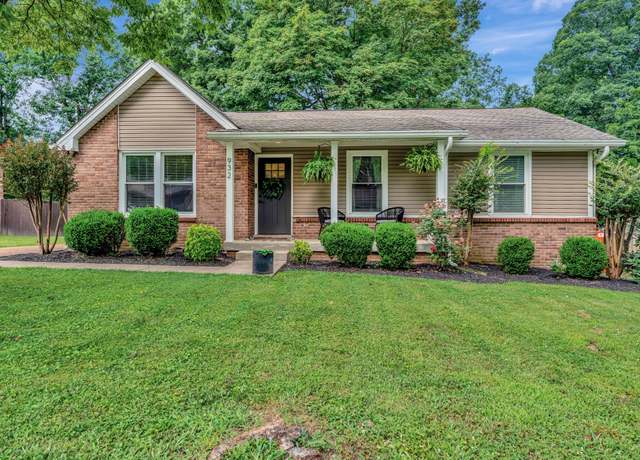 Property at 932 Wemberton Dr, Nashville, TN 37214, 4 beds, 2 baths