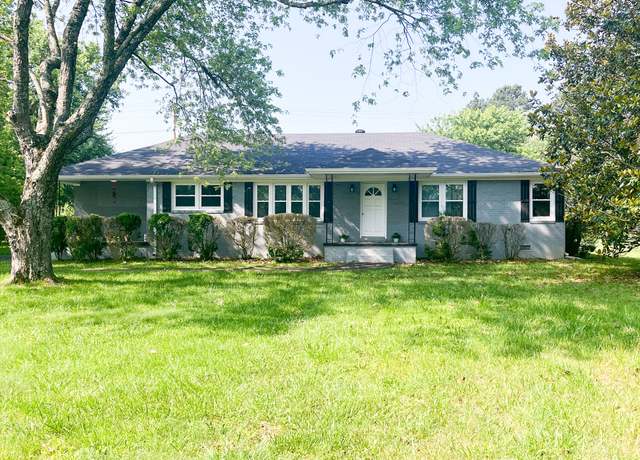 Property at 10917 Old Tullahoma Rd, Tullahoma, TN 37388, 4 beds, 2 baths
