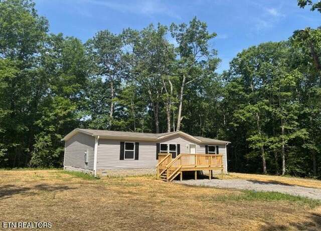 Property at 3027 Ocalala Trl, Crossville, TN 38572, 2 beds, 2 baths