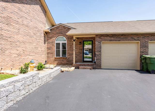 Property at 1224 Karina Cir, Maryville, TN 37804, 2 beds, 2 baths