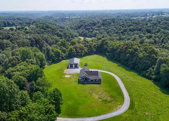 Property at 2427 Green Valley Rd, Lafayette, TN 37083, 3 beds, 2 baths