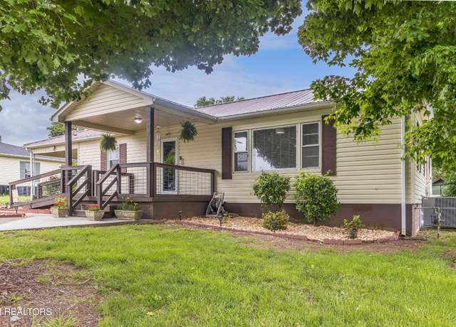 Property at 114 Buena Vista Ave, Sweetwater, TN 37874, 3 beds, 2 baths
