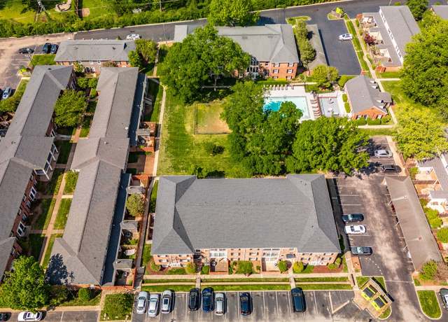 Property at 5025 Hillsboro Pike Unit 15E, Nashville, TN 37215, 3 beds, 2 baths