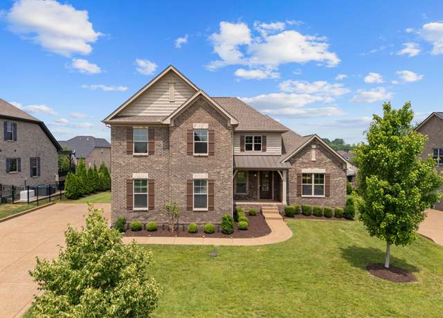Property at 110 Sperance Ln, Gallatin, TN 37066, 3 beds, 2.5 baths