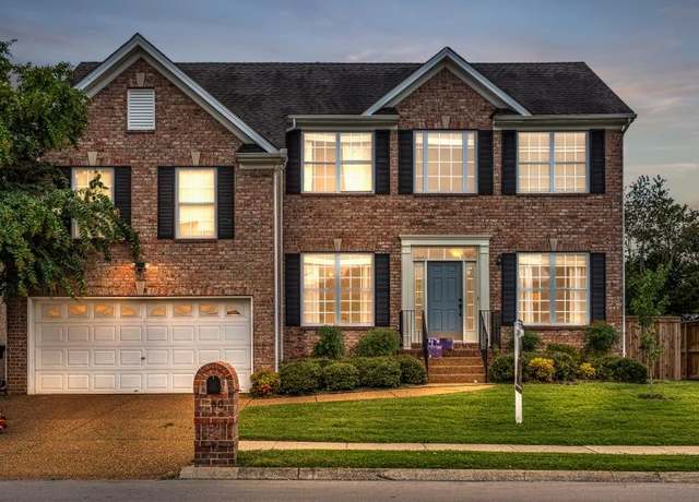 Property at 260 Wisteria Dr, Franklin, TN 37064, 3 beds, 2.5 baths