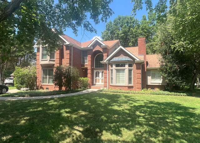 Property at 903 Jennifer Ct, Murfreesboro, TN 37129, 4 beds, 2.5 baths