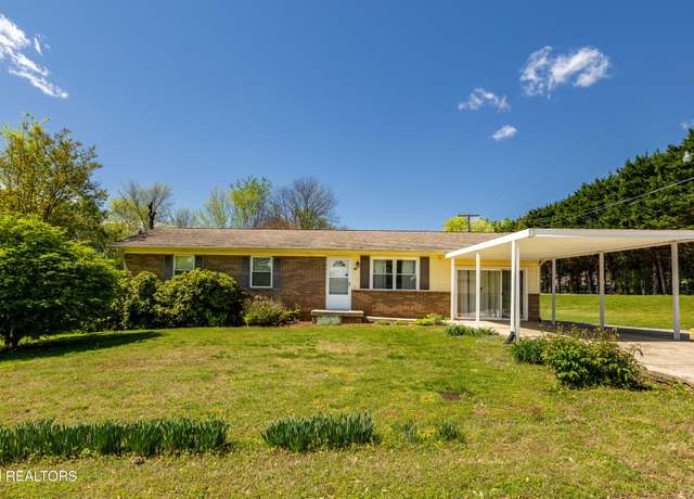 Property at 1201 Cedarwood Ln, Maryville, TN 37803, 3 beds, 3.5 baths
