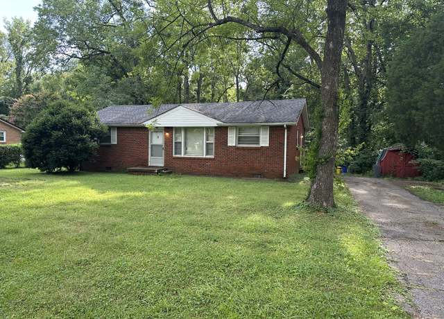 Property at 21 Charlemagne Blvd, Clarksville, TN 37042, 3 beds, 1 bath