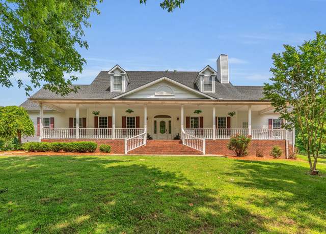 Property at 904 Weeping Willow Rd, Hendersonville, TN 37075, 4 beds, 3.5 baths