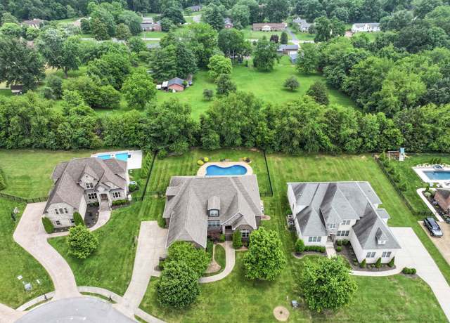 Property at 2006 Lynnhaven Ct, Mount Juliet, TN 37122, 5 beds, 3.5 baths