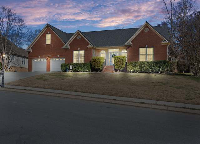 Property at 1549 Leighton Dr, Soddy Daisy, TN 37379, 4 beds, 3 baths