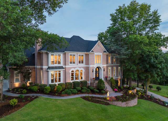 Property at 9244 Hidden Mountain Dr, Chattanooga, TN 37421, 5 beds, 5.5 baths