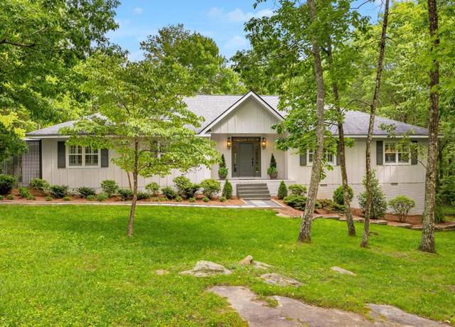 Property at 1500 Rocky Ridge Ln, Signal Mountain, TN 37377, 3 beds, 2.5 baths