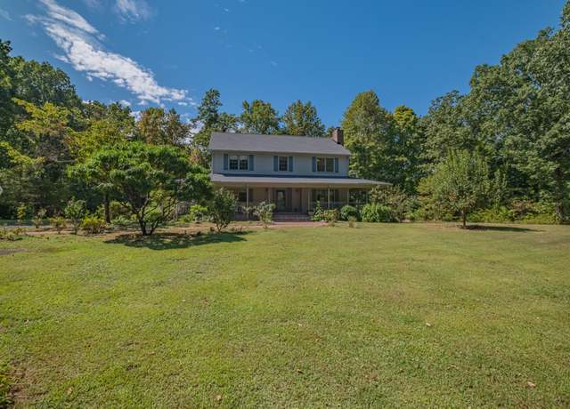 Property at 158 Gavlick Ln, Wartrace, TN 37183, 4 beds, 4 baths