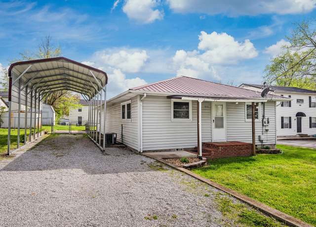 Property at 205 E 16th St, Cookeville, TN 38501, 4 beds, 2 baths