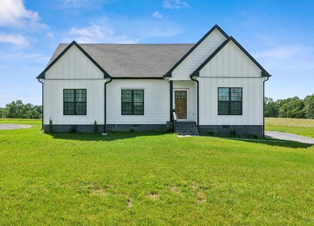 Property at 5129 Galen Rd, Lafayette, TN 37083, 3 beds, 2 baths