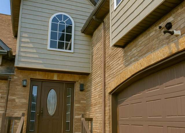 Property at 1590 Cobra Ln, Clarksville, TN 37042, 4 beds, 2.5 baths