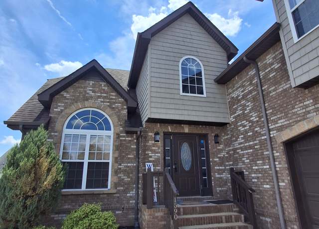 Property at 1590 Cobra Ln, Clarksville, TN 37042, 4 beds, 3 baths