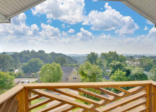 Property at 1120 Fairmount Ave, Chattanooga, TN 37405, 3 beds, 2.5 baths