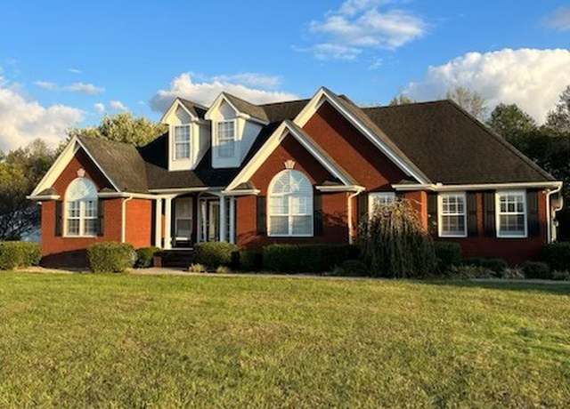 Property at 674A Old Highway 52 E, Bethpage, TN 37022, 3 beds, 2 baths